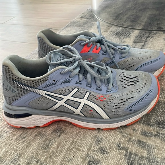 Asics Shoes - ASICS worn gently